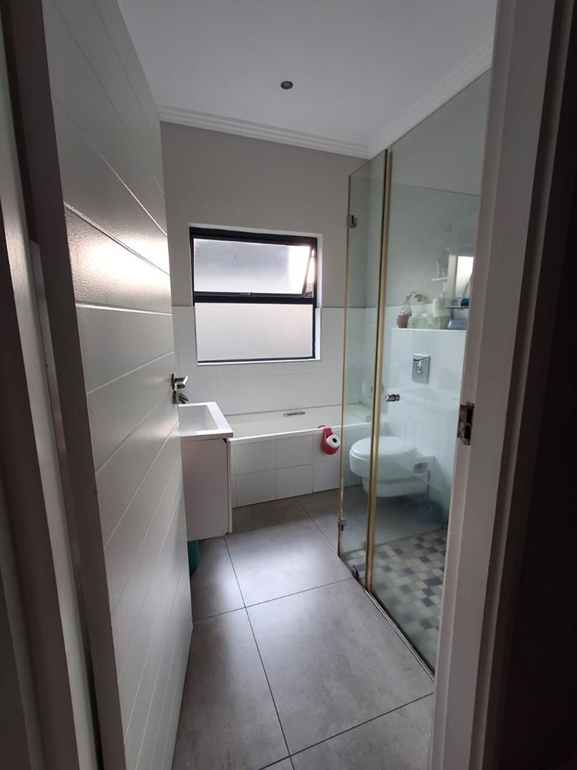To Let 3 Bedroom Property for Rent in Palm Lakes Estate KwaZulu-Natal