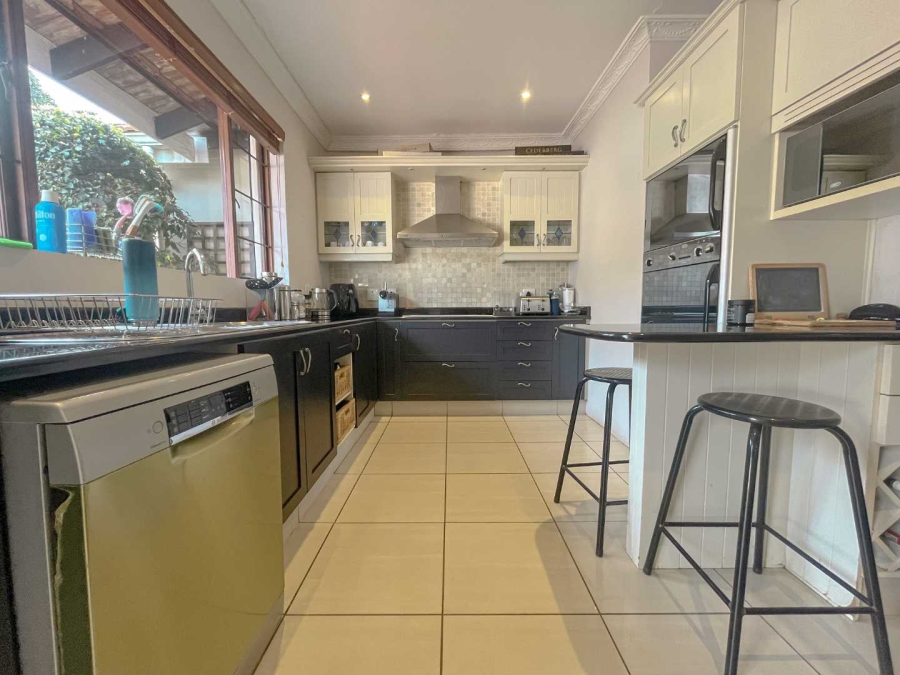 5 Bedroom Property for Sale in Herrwood Park KwaZulu-Natal