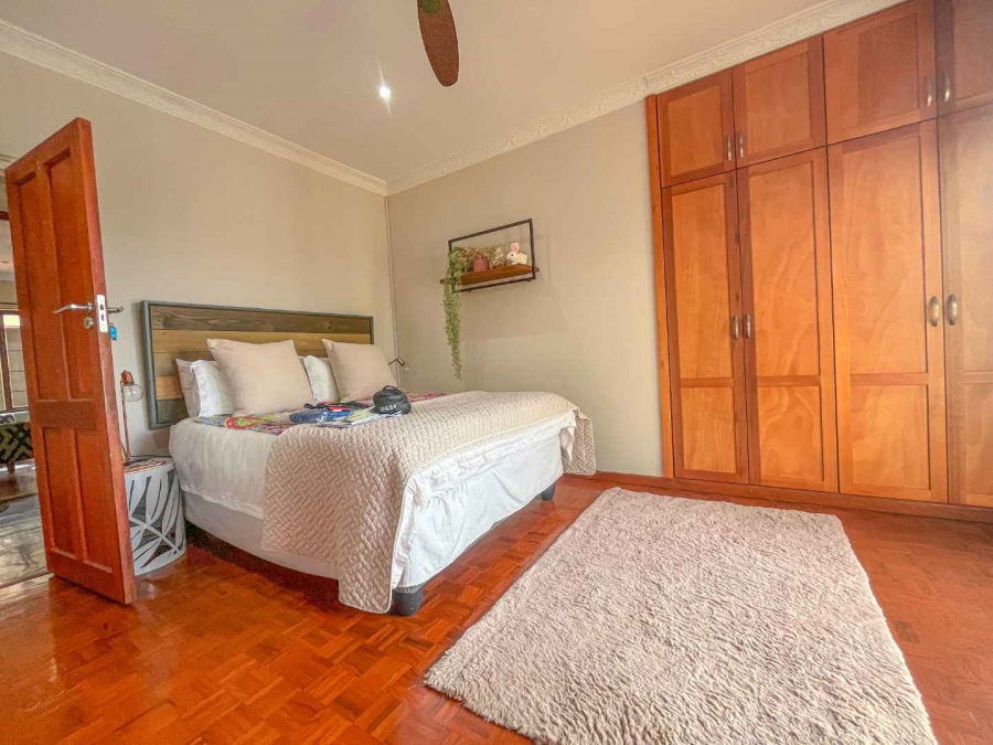 5 Bedroom Property for Sale in Herrwood Park KwaZulu-Natal