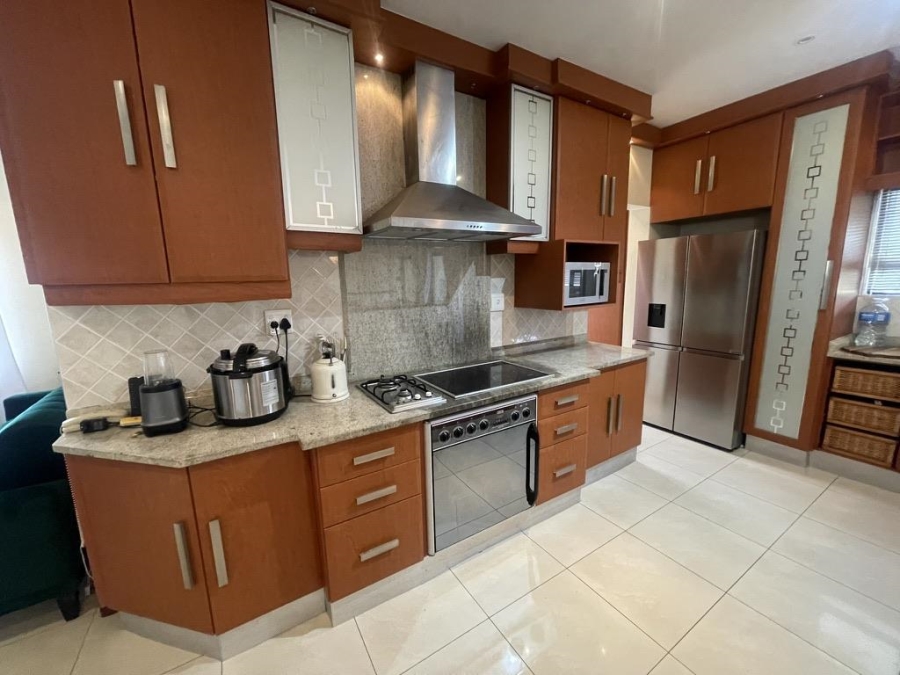 To Let 4 Bedroom Property for Rent in Izinga Ridge KwaZulu-Natal