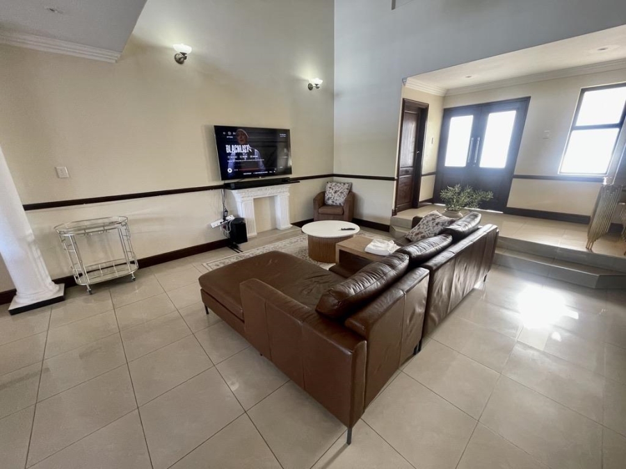 To Let 4 Bedroom Property for Rent in Izinga Ridge KwaZulu-Natal