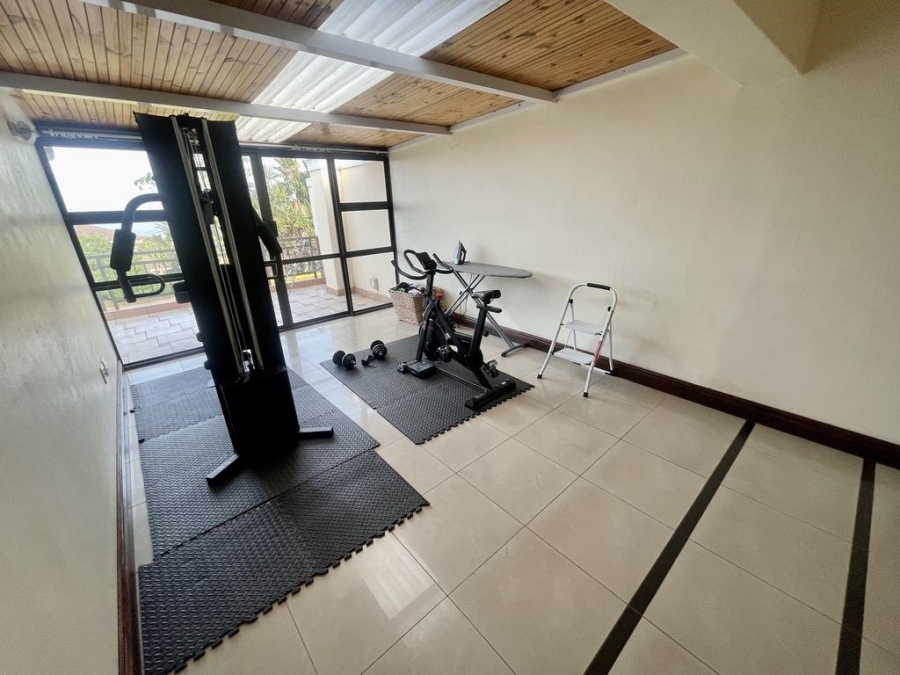 To Let 4 Bedroom Property for Rent in Izinga Ridge KwaZulu-Natal