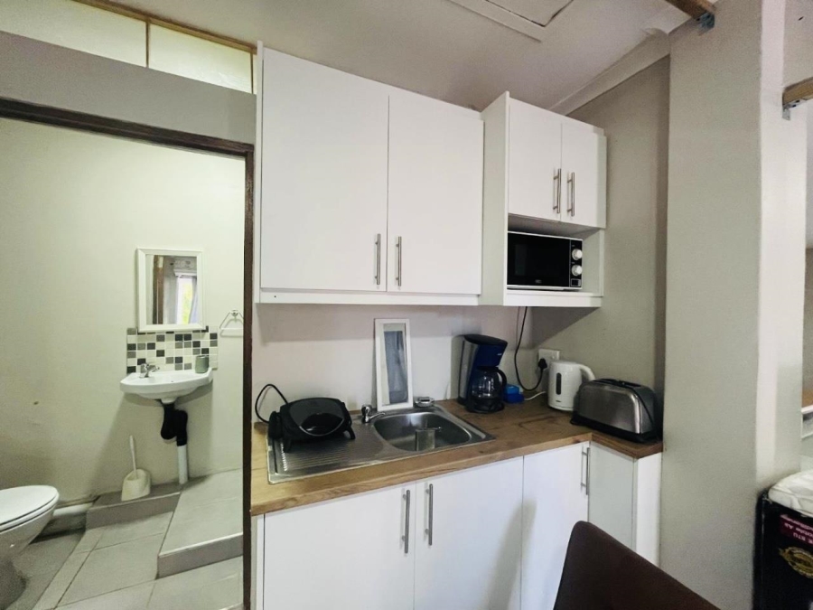 To Let 1 Bedroom Property for Rent in Durban North KwaZulu-Natal