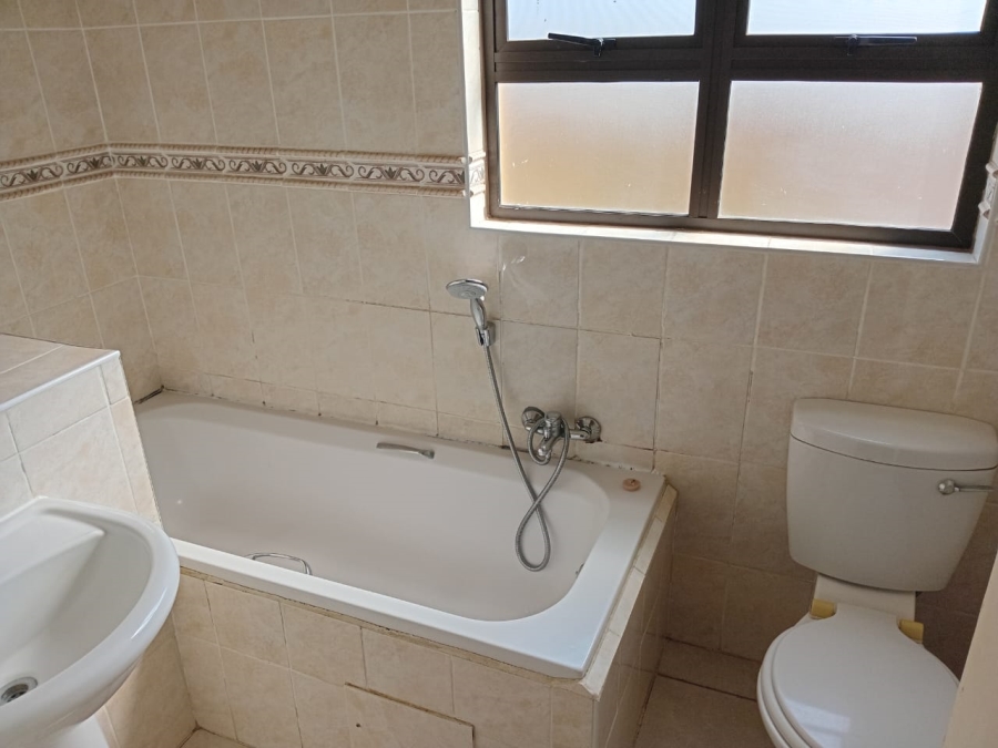 3 Bedroom Property for Sale in Empangeni Central KwaZulu-Natal