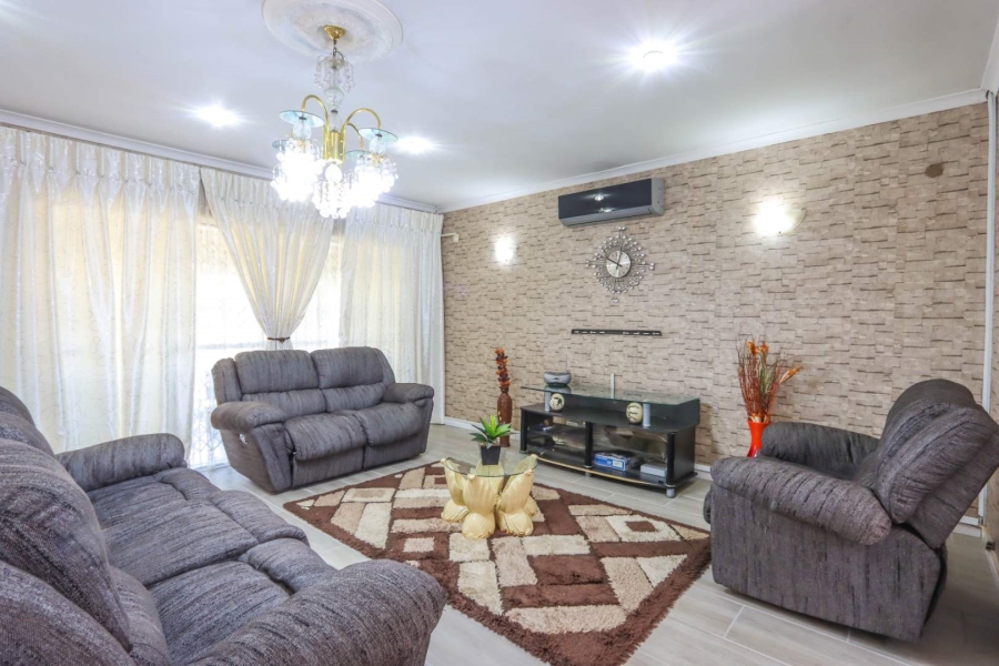4 Bedroom Property for Sale in Escombe KwaZulu-Natal