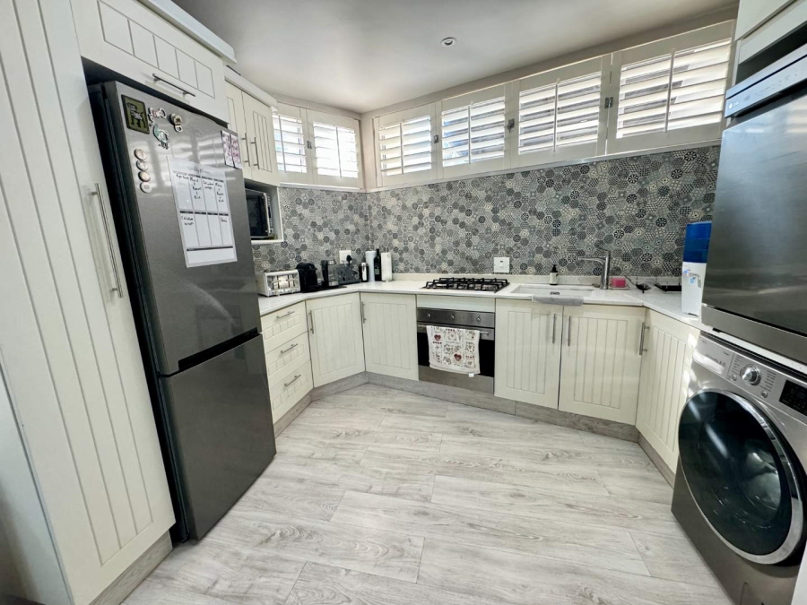 2 Bedroom Property for Sale in Umhlanga KwaZulu-Natal