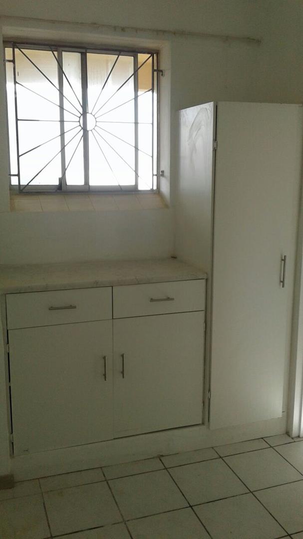 2 Bedroom Property for Sale in Amanzimtoti KwaZulu-Natal