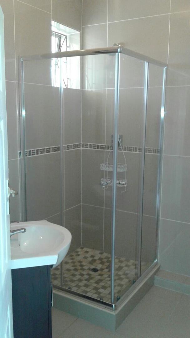 2 Bedroom Property for Sale in Amanzimtoti KwaZulu-Natal