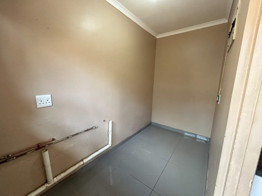 To Let 3 Bedroom Property for Rent in Waterfall KwaZulu-Natal