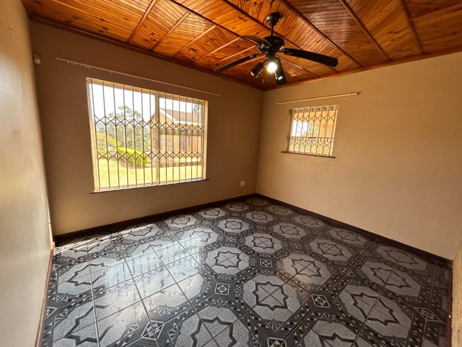 To Let 3 Bedroom Property for Rent in Waterfall KwaZulu-Natal