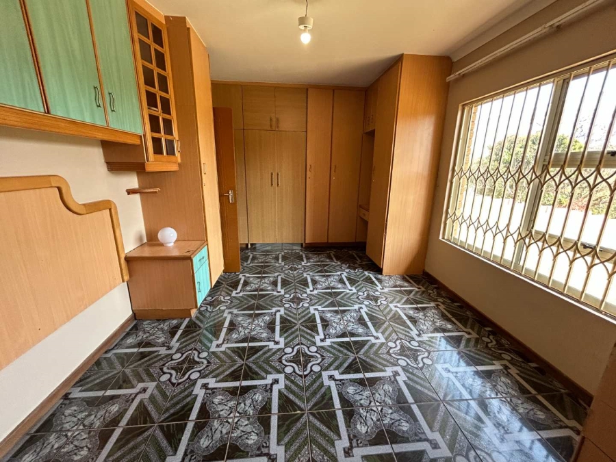 To Let 3 Bedroom Property for Rent in Waterfall KwaZulu-Natal