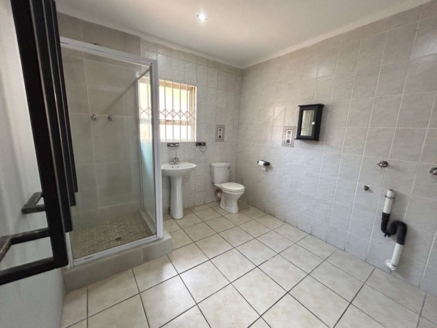 To Let 3 Bedroom Property for Rent in Waterfall KwaZulu-Natal