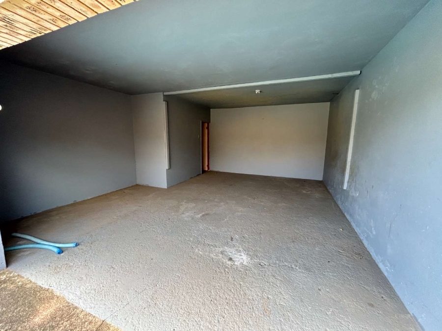 To Let 3 Bedroom Property for Rent in Waterfall KwaZulu-Natal