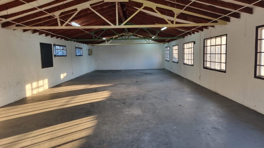 To Let commercial Property for Rent in Queensburgh KwaZulu-Natal