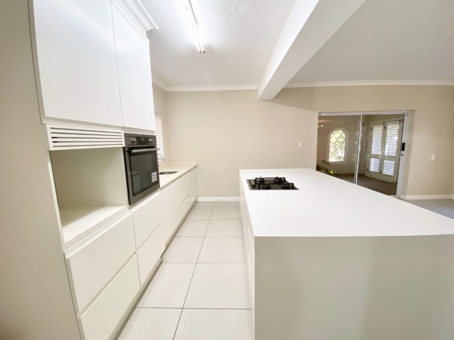 To Let 4 Bedroom Property for Rent in Umhlanga KwaZulu-Natal