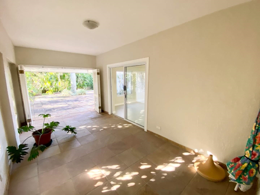 To Let 4 Bedroom Property for Rent in Umhlanga KwaZulu-Natal