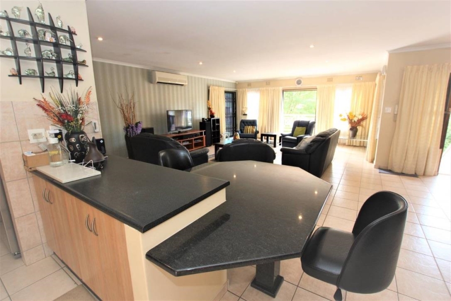 To Let 4 Bedroom Property for Rent in La Lucia KwaZulu-Natal