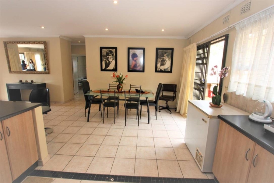To Let 4 Bedroom Property for Rent in La Lucia KwaZulu-Natal