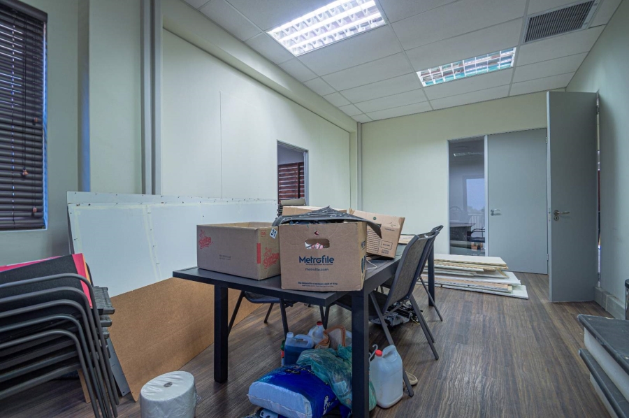 To Let commercial Property for Rent in Kloof KwaZulu-Natal