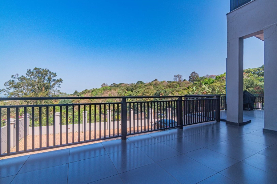 To Let commercial Property for Rent in Kloof KwaZulu-Natal