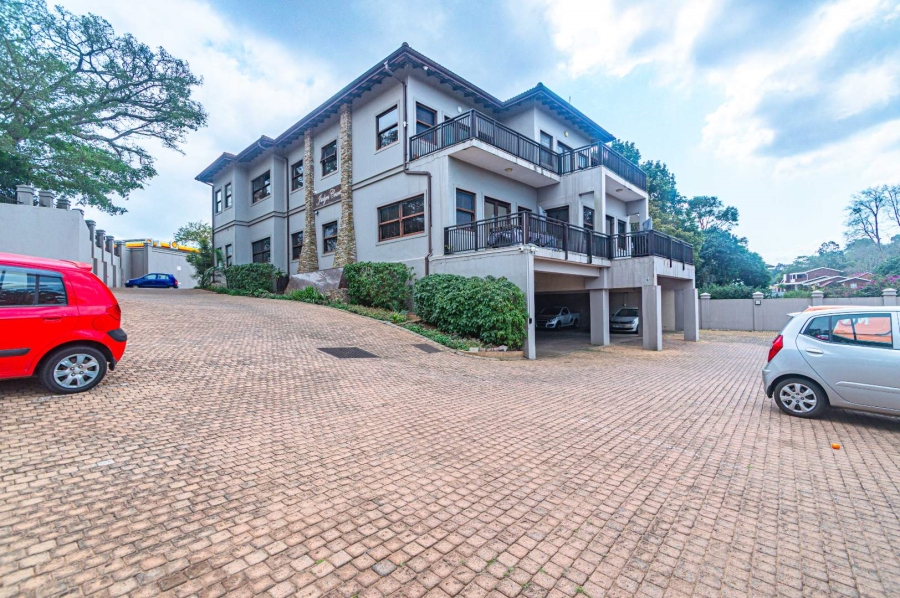 To Let commercial Property for Rent in Kloof KwaZulu-Natal