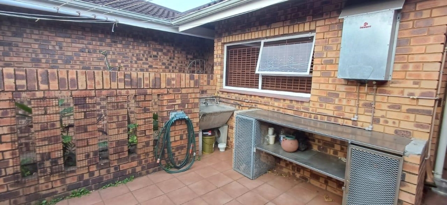 3 Bedroom Property for Sale in Meer En See KwaZulu-Natal