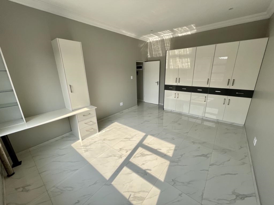 To Let 3 Bedroom Property for Rent in Durban North KwaZulu-Natal