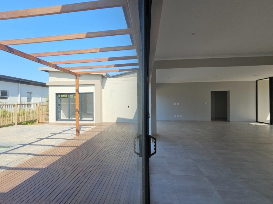 To Let 4 Bedroom Property for Rent in Palm Lakes Estate KwaZulu-Natal