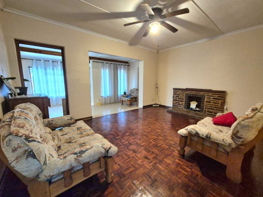 4 Bedroom Property for Sale in Amanzimtoti KwaZulu-Natal