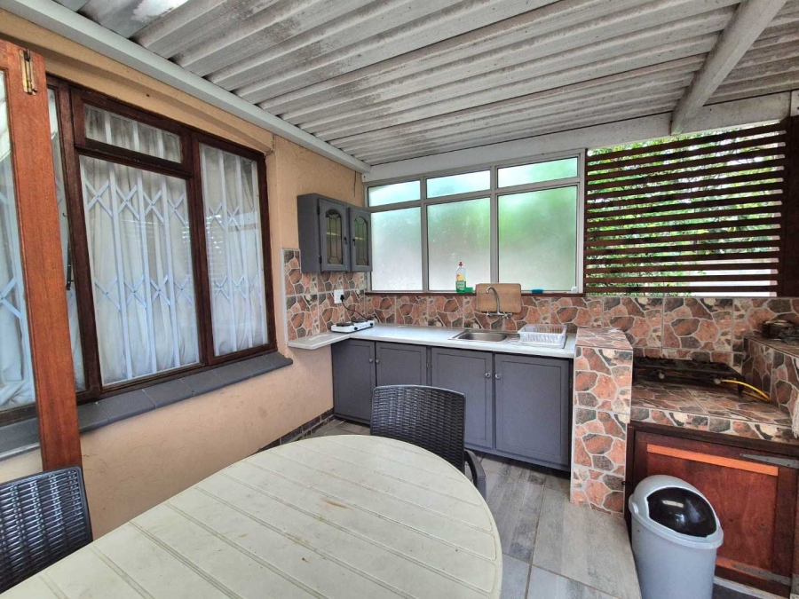 4 Bedroom Property for Sale in Amanzimtoti KwaZulu-Natal