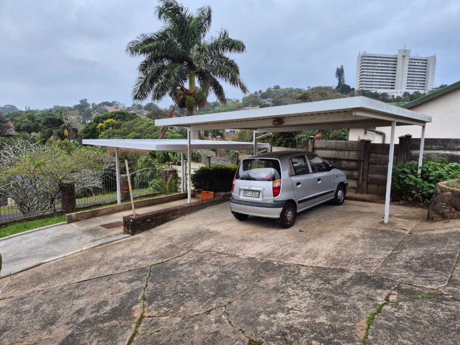 4 Bedroom Property for Sale in Amanzimtoti KwaZulu-Natal