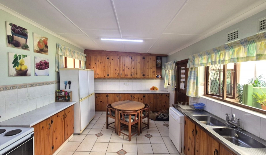 5 Bedroom Property for Sale in Athlone KwaZulu-Natal