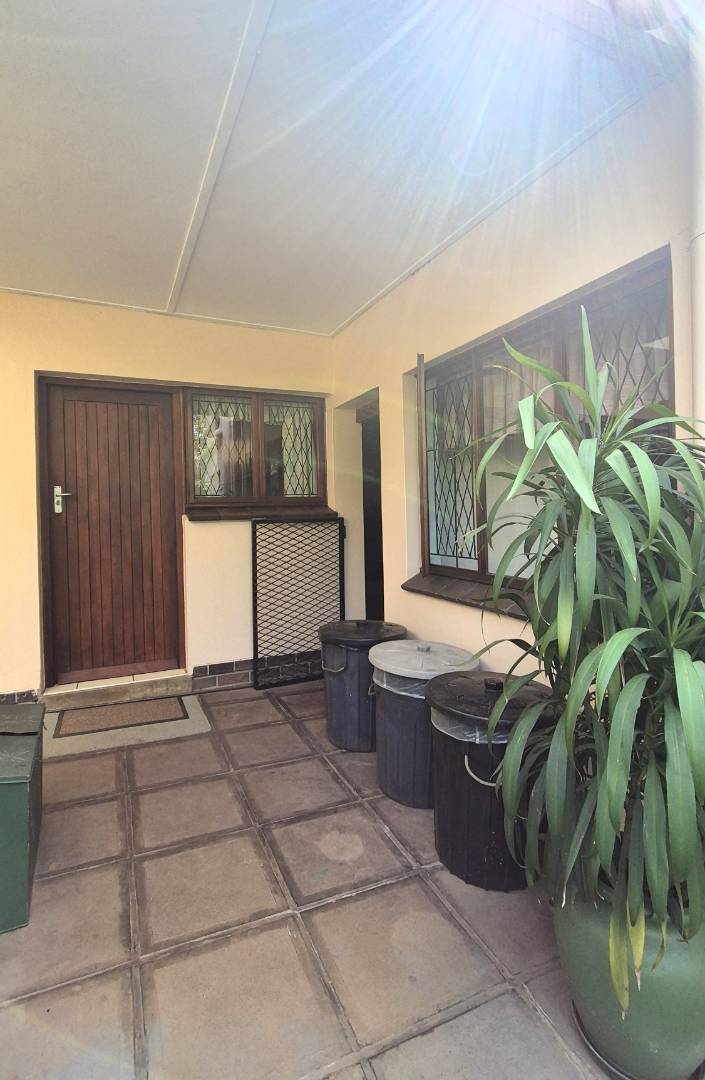 5 Bedroom Property for Sale in Athlone KwaZulu-Natal