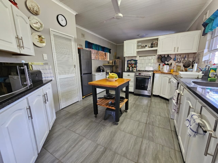 4 Bedroom Property for Sale in Meer En See KwaZulu-Natal