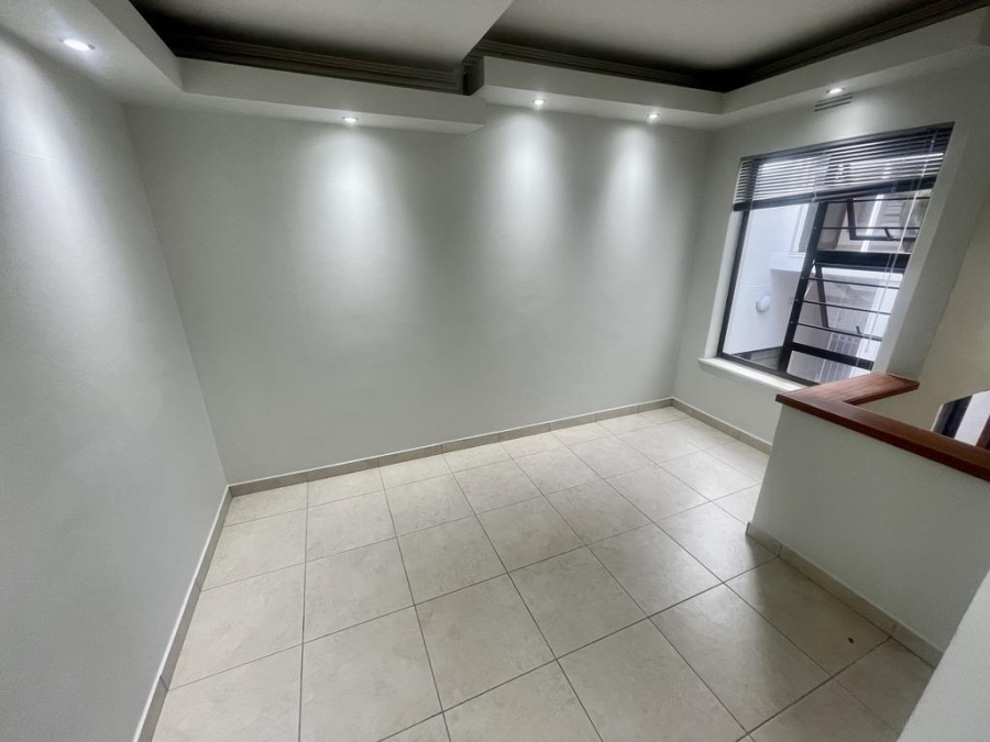 To Let 3 Bedroom Property for Rent in Umhlanga KwaZulu-Natal