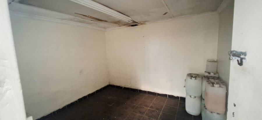 To Let commercial Property for Rent in Glenwood KwaZulu-Natal