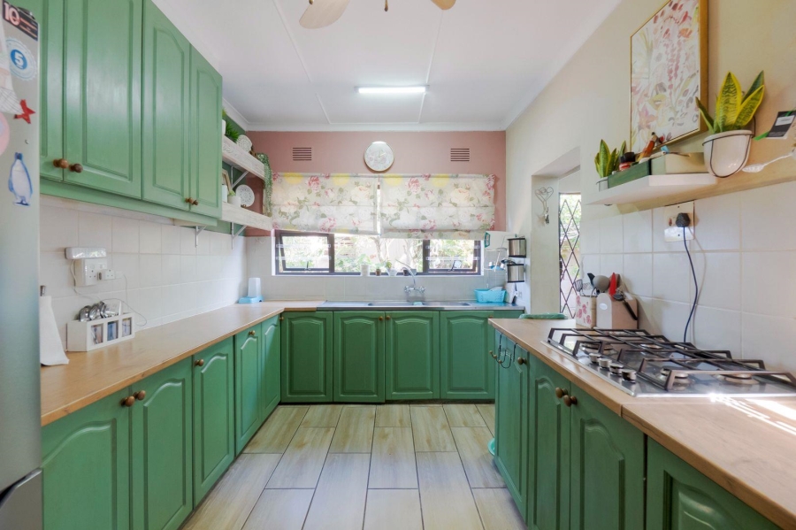 4 Bedroom Property for Sale in Amanzimtoti KwaZulu-Natal