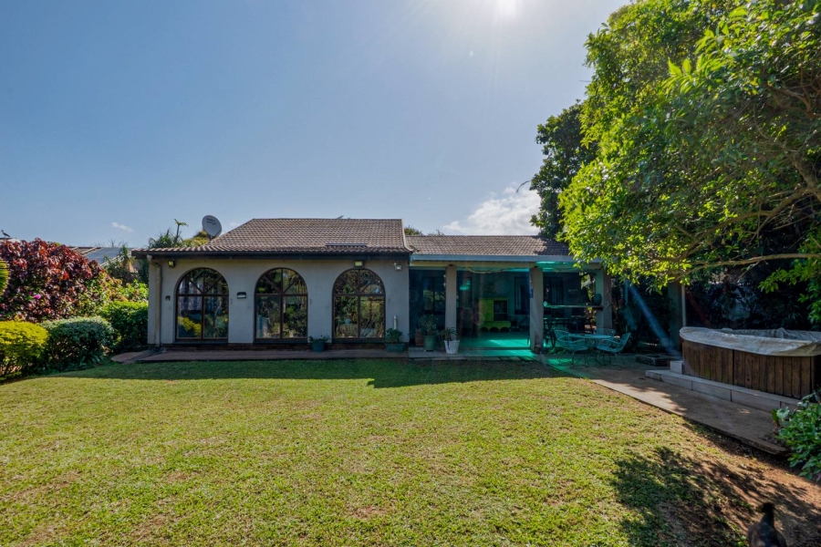 4 Bedroom Property for Sale in Amanzimtoti KwaZulu-Natal