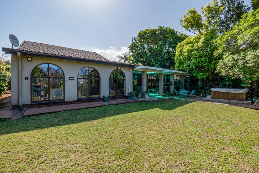 4 Bedroom Property for Sale in Amanzimtoti KwaZulu-Natal