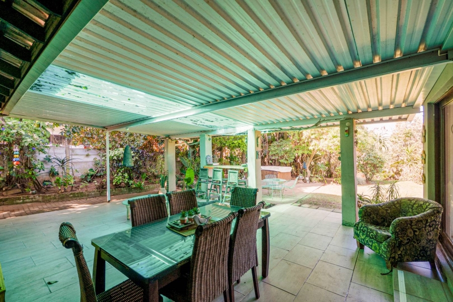 4 Bedroom Property for Sale in Amanzimtoti KwaZulu-Natal