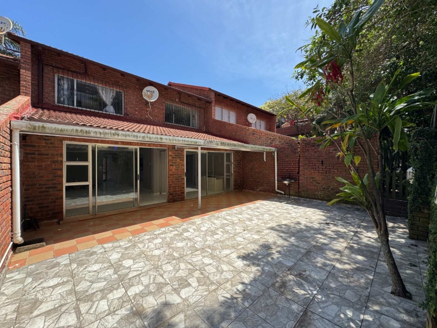 To Let 3 Bedroom Property for Rent in Umhlanga KwaZulu-Natal