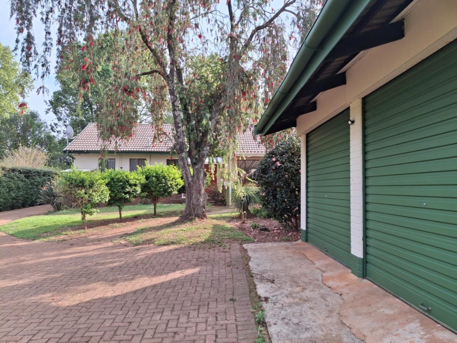 4 Bedroom Property for Sale in Greendale KwaZulu-Natal