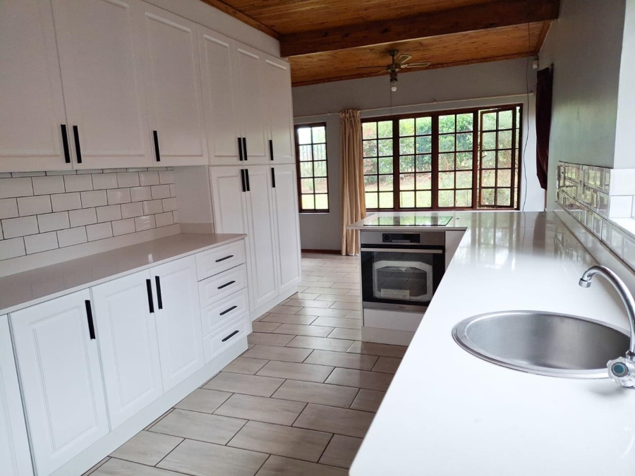 4 Bedroom Property for Sale in Greendale KwaZulu-Natal