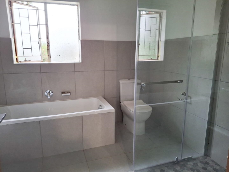 4 Bedroom Property for Sale in Greendale KwaZulu-Natal