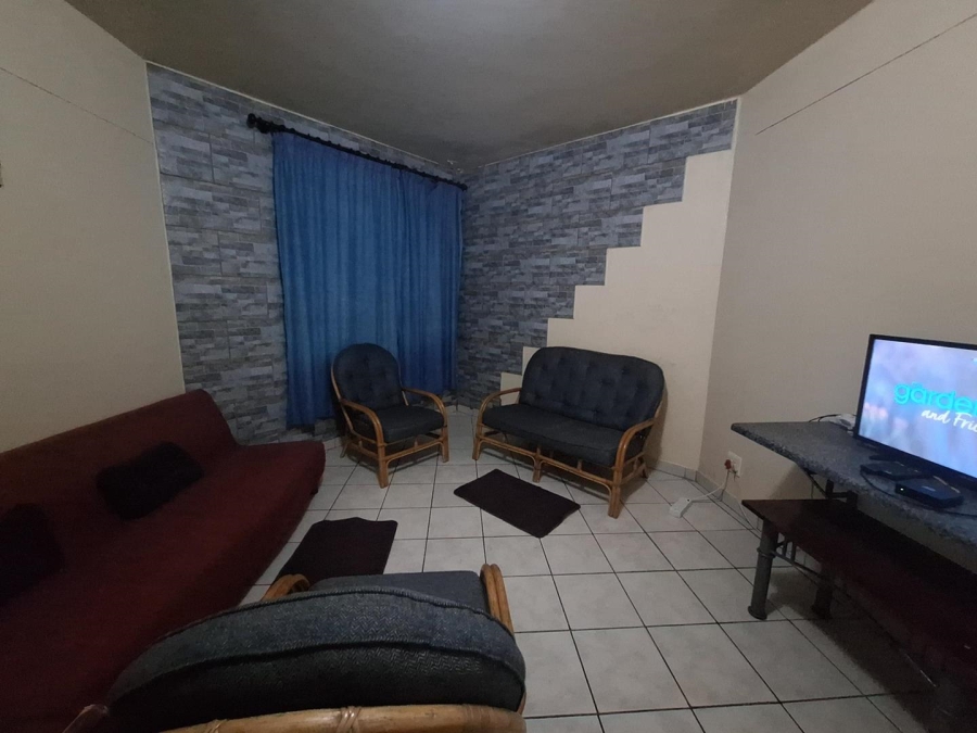 1 Bedroom Property for Sale in Amanzimtoti KwaZulu-Natal