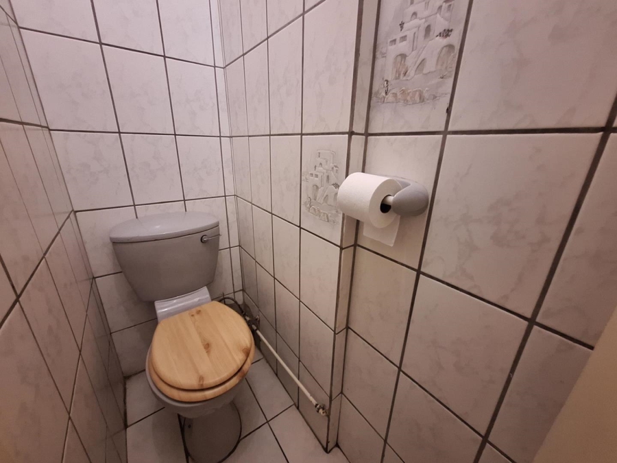 1 Bedroom Property for Sale in Amanzimtoti KwaZulu-Natal
