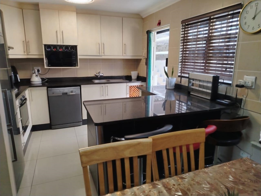 3 Bedroom Property for Sale in Escombe KwaZulu-Natal