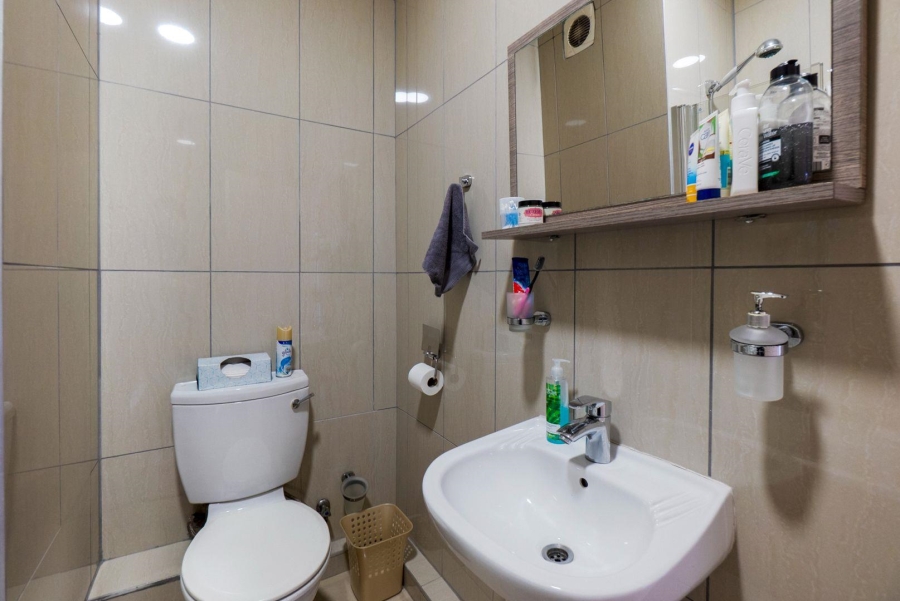 2 Bedroom Property for Sale in Amanzimtoti KwaZulu-Natal