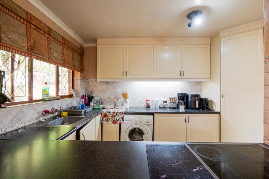 3 Bedroom Property for Sale in Amanzimtoti KwaZulu-Natal