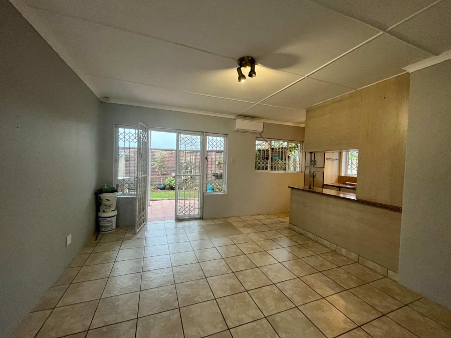 To Let 2 Bedroom Property for Rent in Glen Anil KwaZulu-Natal